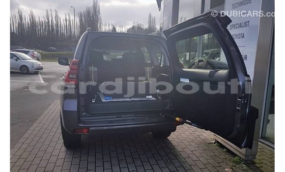 Buy Import Toyota Prado Black Car in Import - Dubai in Ali Sabieh Region Buy Import Toyota Prado Black Car in Import - Dubai in Ali Sabieh Region