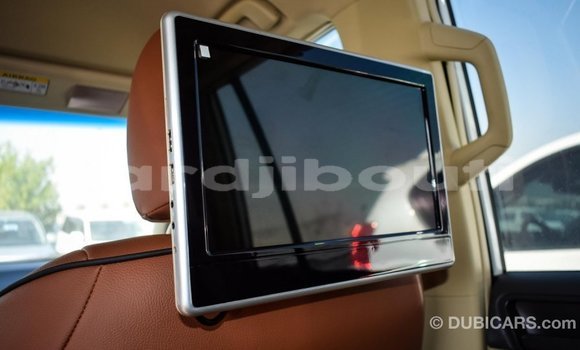 Buy Import Toyota Prado White Car in Import - Dubai in Ali Sabieh Region Buy Import Toyota Prado White Car in Import - Dubai in Ali Sabieh Region