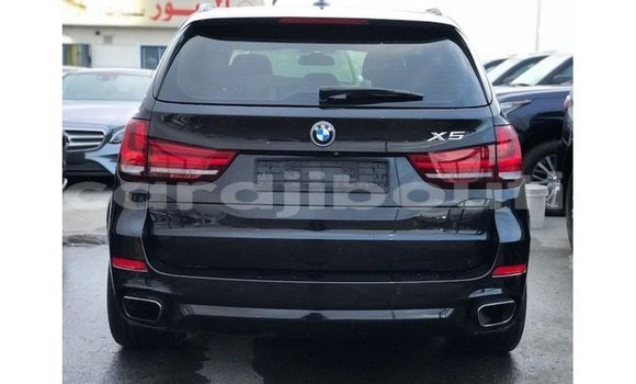Acheter Import Voiture BMW X5 Noir à Import - Dubai, Ali Sabieh Region Acheter Import Voiture BMW X5 Noir à Import - Dubai, Ali Sabieh Region