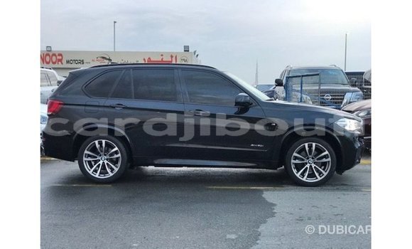 Acheter Import Voiture BMW X5 Noir à Import - Dubai, Ali Sabieh Region Acheter Import Voiture BMW X5 Noir à Import - Dubai, Ali Sabieh Region