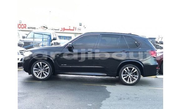 Acheter Import Voiture BMW X5 Noir à Import - Dubai, Ali Sabieh Region Acheter Import Voiture BMW X5 Noir à Import - Dubai, Ali Sabieh Region