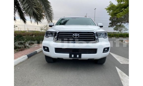 Acheter Import Voiture Toyota Sequoia Blanc à Import - Dubai, Ali Sabieh Region Acheter Import Voiture Toyota Sequoia Blanc à Import - Dubai, Ali Sabieh Region