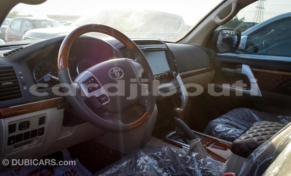 Buy Import Toyota Land Cruiser Black Car in Import - Dubai in Ali Sabieh Region Buy Import Toyota Land Cruiser Black Car in Import - Dubai in Ali Sabieh Region