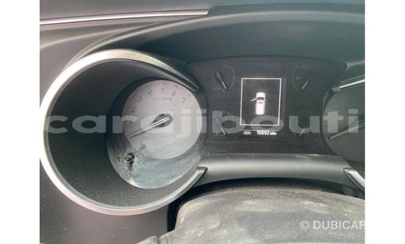 Acheter Import Voiture Toyota Sequoia Blanc à Import - Dubai, Ali Sabieh Region Acheter Import Voiture Toyota Sequoia Blanc à Import - Dubai, Ali Sabieh Region