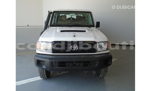 Buy Import Toyota Land Cruiser White Car in Import - Dubai in Ali Sabieh Region Buy Import Toyota Land Cruiser White Car in Import - Dubai in Ali Sabieh Region