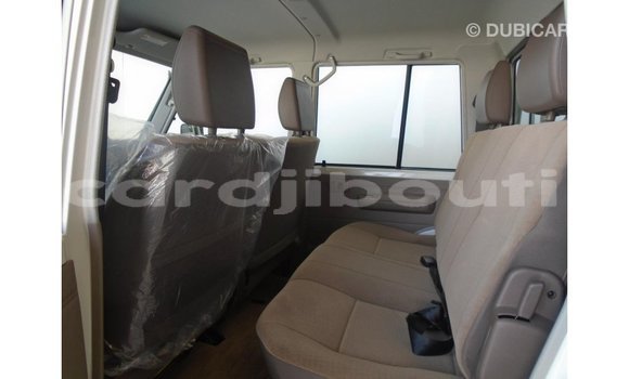 Buy Import Toyota Land Cruiser White Car in Import - Dubai in Ali Sabieh Region Buy Import Toyota Land Cruiser White Car in Import - Dubai in Ali Sabieh Region