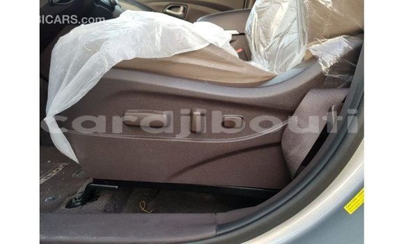 Buy Import Hyundai Tucson Other Car in Import - Dubai in Ali Sabieh Region Buy Import Hyundai Tucson Other Car in Import - Dubai in Ali Sabieh Region