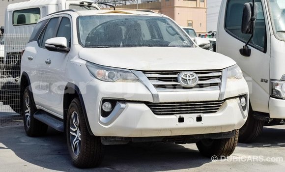 Buy Import Toyota Fortuner White Car in Import - Dubai in Ali Sabieh Region Buy Import Toyota Fortuner White Car in Import - Dubai in Ali Sabieh Region