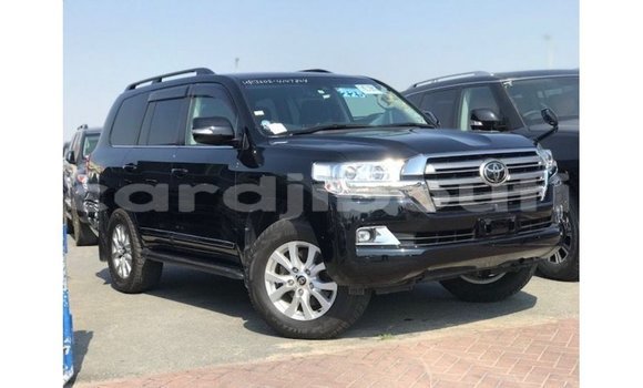 Acheter Import Voiture Toyota Land Cruiser Noir à Import - Dubai, Ali Sabieh Region Acheter Import Voiture Toyota Land Cruiser Noir à Import - Dubai, Ali Sabieh Region