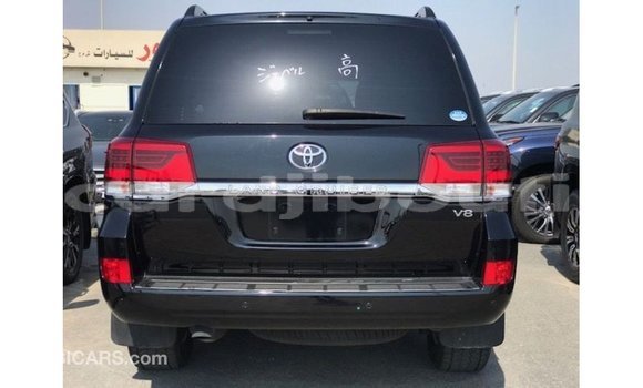 Acheter Import Voiture Toyota Land Cruiser Noir à Import - Dubai, Ali Sabieh Region Acheter Import Voiture Toyota Land Cruiser Noir à Import - Dubai, Ali Sabieh Region