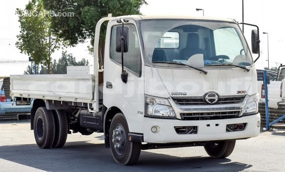 Buy Import Hino 300 Series White Truck in Import - Dubai in Ali Sabieh Region Buy Import Hino 300 Series White Truck in Import - Dubai in Ali Sabieh Region