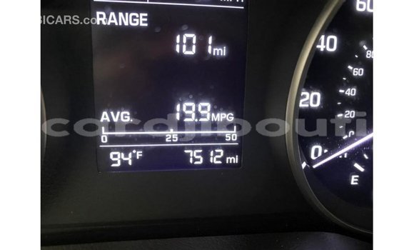 Buy Import Hyundai Elantra Black Car in Import - Dubai in Ali Sabieh Region Buy Import Hyundai Elantra Black Car in Import - Dubai in Ali Sabieh Region