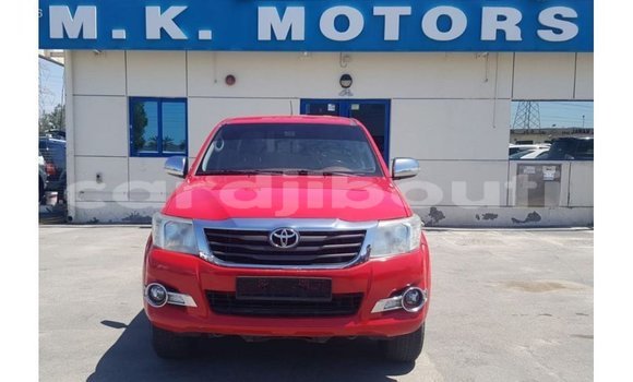 Acheter Import Voiture Toyota Hilux Rouge à Import - Dubai, Ali Sabieh Region Acheter Import Voiture Toyota Hilux Rouge à Import - Dubai, Ali Sabieh Region