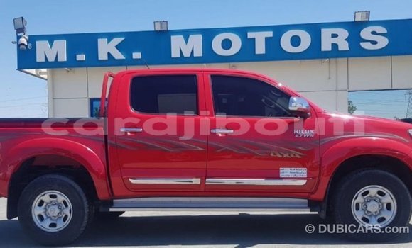 Acheter Import Voiture Toyota Hilux Rouge à Import - Dubai, Ali Sabieh Region Acheter Import Voiture Toyota Hilux Rouge à Import - Dubai, Ali Sabieh Region