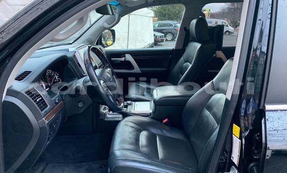 Buy Used Toyota Land Cruiser Black Car in Djibouti in Djibouti Region Buy Used Toyota Land Cruiser Black Car in Djibouti in Djibouti Region
