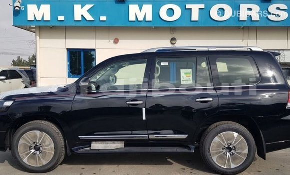 Buy Import Toyota Land Cruiser Black Car in Import - Dubai in Ali Sabieh Region Buy Import Toyota Land Cruiser Black Car in Import - Dubai in Ali Sabieh Region