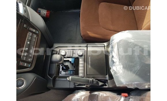 Buy Import Toyota Land Cruiser Black Car in Import - Dubai in Ali Sabieh Region Buy Import Toyota Land Cruiser Black Car in Import - Dubai in Ali Sabieh Region
