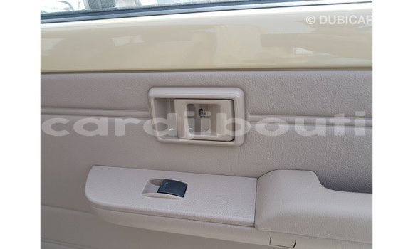 Buy Import Toyota Land Cruiser Beige Car in Import - Dubai in Ali Sabieh Region Buy Import Toyota Land Cruiser Beige Car in Import - Dubai in Ali Sabieh Region