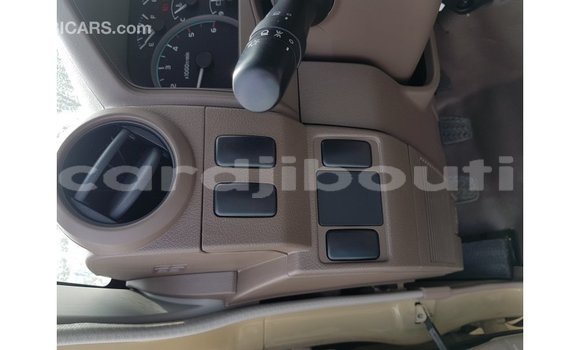 Buy Import Toyota Land Cruiser Beige Car in Import - Dubai in Ali Sabieh Region Buy Import Toyota Land Cruiser Beige Car in Import - Dubai in Ali Sabieh Region