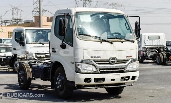 Buy Import Hino 300 Series White Truck in Import - Dubai in Ali Sabieh Region Buy Import Hino 300 Series White Truck in Import - Dubai in Ali Sabieh Region