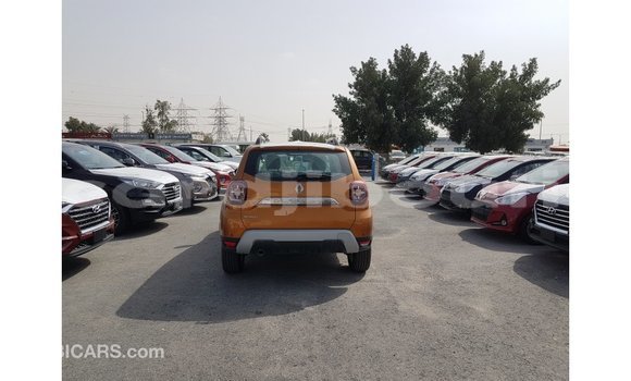 Buy Import Renault 19 Green Car in Import - Dubai in Ali Sabieh Region Buy Import Renault 19 Green Car in Import - Dubai in Ali Sabieh Region