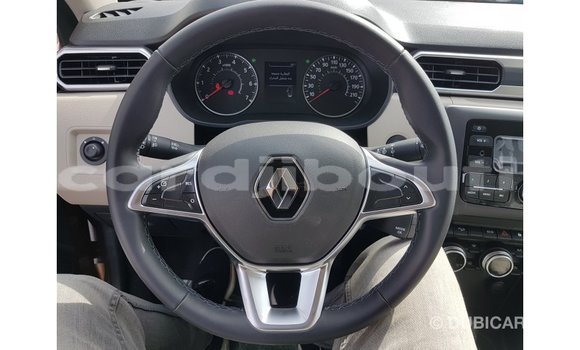 Buy Import Renault 19 Green Car in Import - Dubai in Ali Sabieh Region Buy Import Renault 19 Green Car in Import - Dubai in Ali Sabieh Region
