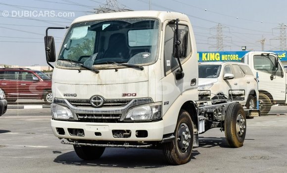 Buy Import Hino 300 Series White Truck in Import - Dubai in Ali Sabieh Region Buy Import Hino 300 Series White Truck in Import - Dubai in Ali Sabieh Region