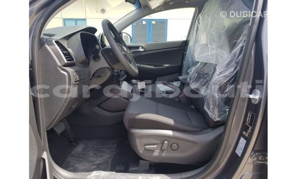 Buy Import Hyundai Tucson Other Car in Import - Dubai in Ali Sabieh Region Buy Import Hyundai Tucson Other Car in Import - Dubai in Ali Sabieh Region
