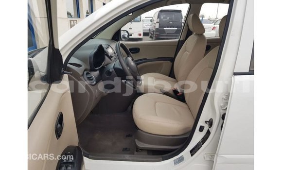 Acheter Import Voiture Hyundai i10 Blanc à Import - Dubai, Ali Sabieh Region Acheter Import Voiture Hyundai i10 Blanc à Import - Dubai, Ali Sabieh Region