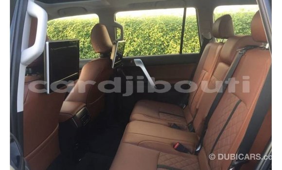 Buy Import Toyota Prado Black Car in Import - Dubai in Ali Sabieh Region Buy Import Toyota Prado Black Car in Import - Dubai in Ali Sabieh Region