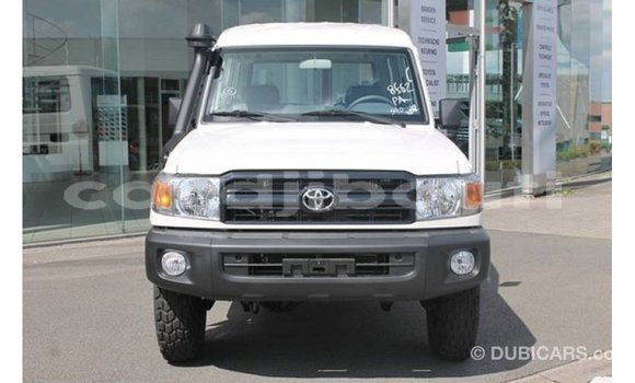 Buy Import Toyota Land Cruiser White Car in Import - Dubai in Ali Sabieh Region Buy Import Toyota Land Cruiser White Car in Import - Dubai in Ali Sabieh Region
