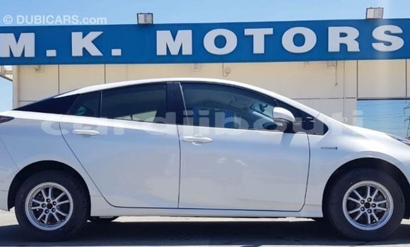 Buy Import Toyota Prius White Car in Import - Dubai in Ali Sabieh Region Buy Import Toyota Prius White Car in Import - Dubai in Ali Sabieh Region