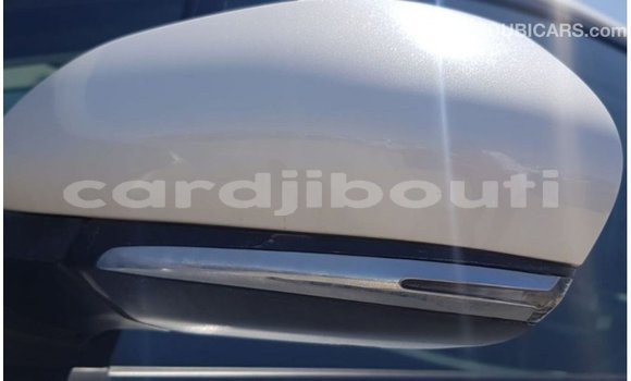 Buy Import Toyota Prius White Car in Import - Dubai in Ali Sabieh Region Buy Import Toyota Prius White Car in Import - Dubai in Ali Sabieh Region