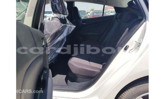 Buy Import Toyota Prius White Car in Import - Dubai in Ali Sabieh Region Buy Import Toyota Prius White Car in Import - Dubai in Ali Sabieh Region
