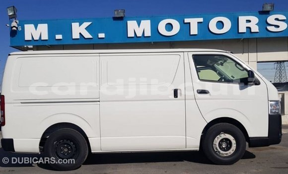 Buy Import Toyota Hiace White Car in Import - Dubai in Ali Sabieh Region Buy Import Toyota Hiace White Car in Import - Dubai in Ali Sabieh Region