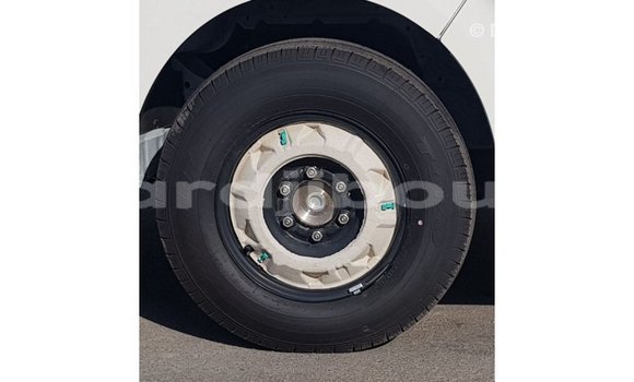 Buy Import Toyota Hiace White Car in Import - Dubai in Ali Sabieh Region Buy Import Toyota Hiace White Car in Import - Dubai in Ali Sabieh Region