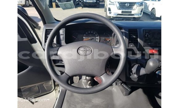 Buy Import Toyota Hiace White Car in Import - Dubai in Ali Sabieh Region Buy Import Toyota Hiace White Car in Import - Dubai in Ali Sabieh Region