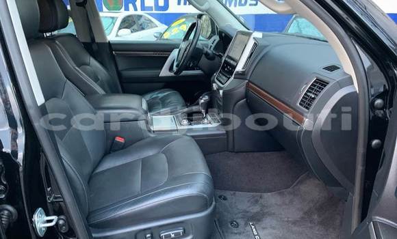Buy Used Toyota Land Cruiser Black Car in Djibouti in Djibouti Region Buy Used Toyota Land Cruiser Black Car in Djibouti in Djibouti Region