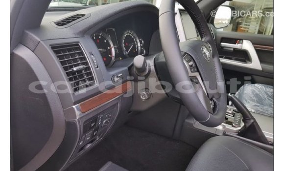 Buy Import Toyota Land Cruiser Black Car in Import - Dubai in Ali Sabieh Region Buy Import Toyota Land Cruiser Black Car in Import - Dubai in Ali Sabieh Region