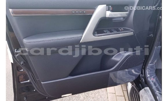 Buy Import Toyota Land Cruiser Black Car in Import - Dubai in Ali Sabieh Region Buy Import Toyota Land Cruiser Black Car in Import - Dubai in Ali Sabieh Region