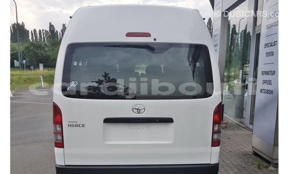 Buy Import Toyota Hiace White Car in Import - Dubai in Ali Sabieh Region Buy Import Toyota Hiace White Car in Import - Dubai in Ali Sabieh Region