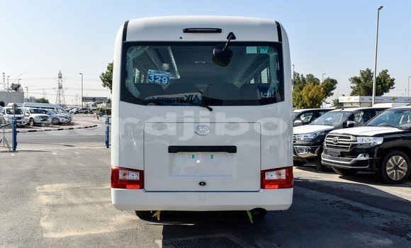 Acheter Import Voiture Toyota Coaster Blanc à Import - Dubai, Ali Sabieh Region Acheter Import Voiture Toyota Coaster Blanc à Import - Dubai, Ali Sabieh Region
