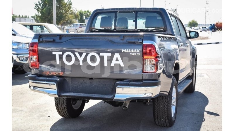 Big with watermark toyota hilux ali sabieh region import dubai 3180