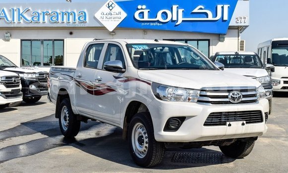 Acheter Import Voiture Toyota Hilux Blanc à Import - Dubai, Ali Sabieh Region Acheter Import Voiture Toyota Hilux Blanc à Import - Dubai, Ali Sabieh Region