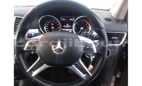 Acheter Import Voiture Mercedes-Benz GLE Noir à Import - Dubai, Ali Sabieh Region Acheter Import Voiture Mercedes-Benz GLE Noir à Import - Dubai, Ali Sabieh Region