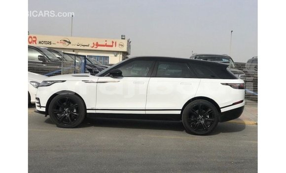 Acheter Import Voiture Land Rover Range Rover Blanc à Import - Dubai, Ali Sabieh Region Acheter Import Voiture Land Rover Range Rover Blanc à Import - Dubai, Ali Sabieh Region
