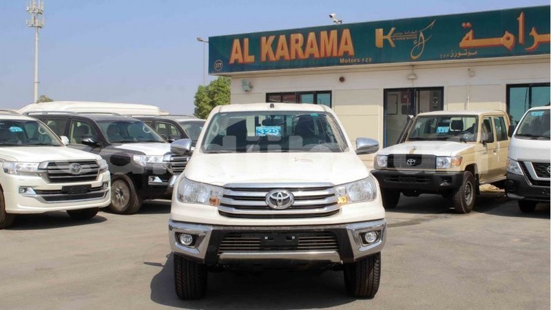 Big with watermark toyota hilux ali sabieh region import dubai 3196