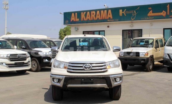 Acheter Import Voiture Toyota Hilux Blanc à Import - Dubai, Ali Sabieh Region Acheter Import Voiture Toyota Hilux Blanc à Import - Dubai, Ali Sabieh Region