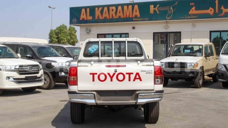Big with watermark toyota hilux ali sabieh region import dubai 3196