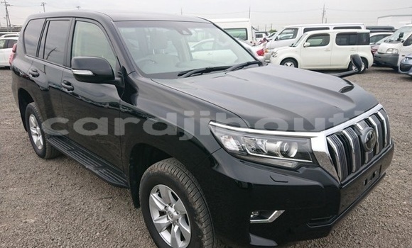 Acheter Occasion Voiture Toyota Camry Rouge à Djibouti, Djibouti Region Acheter Occasion Voiture Toyota Camry Rouge à Djibouti, Djibouti Region